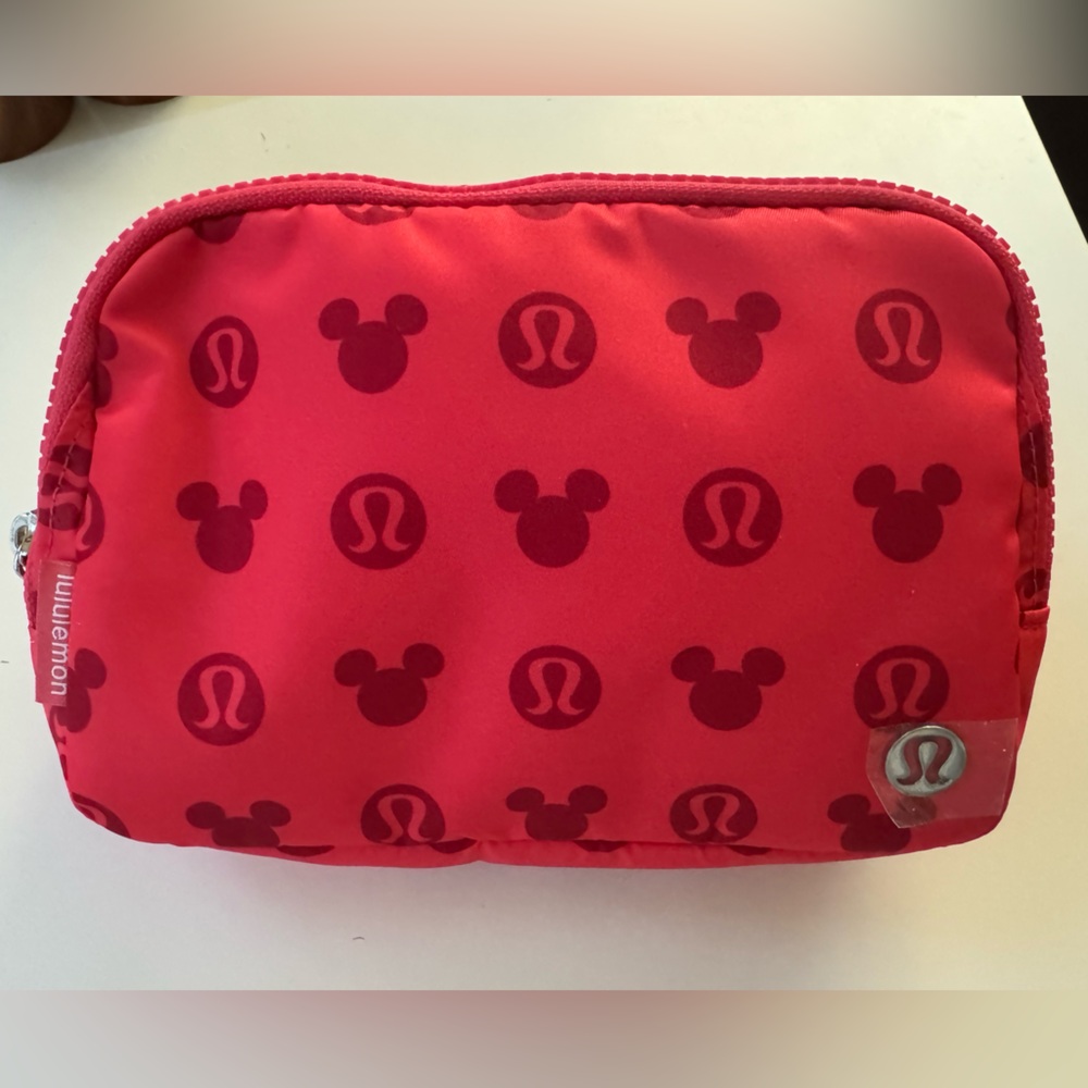 NWT Lululemon Athletics Disney Everywhere Belt Bag Crossbody Pink Mickey